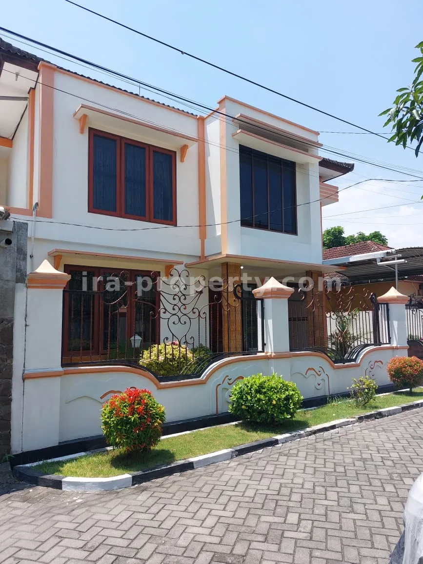 Luxury House for Sale in Panji Tilar Complex, Mataram