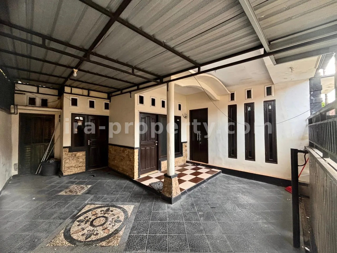 House for Sale in Kekalik, Near Jalan Panjitilar – Mataram
