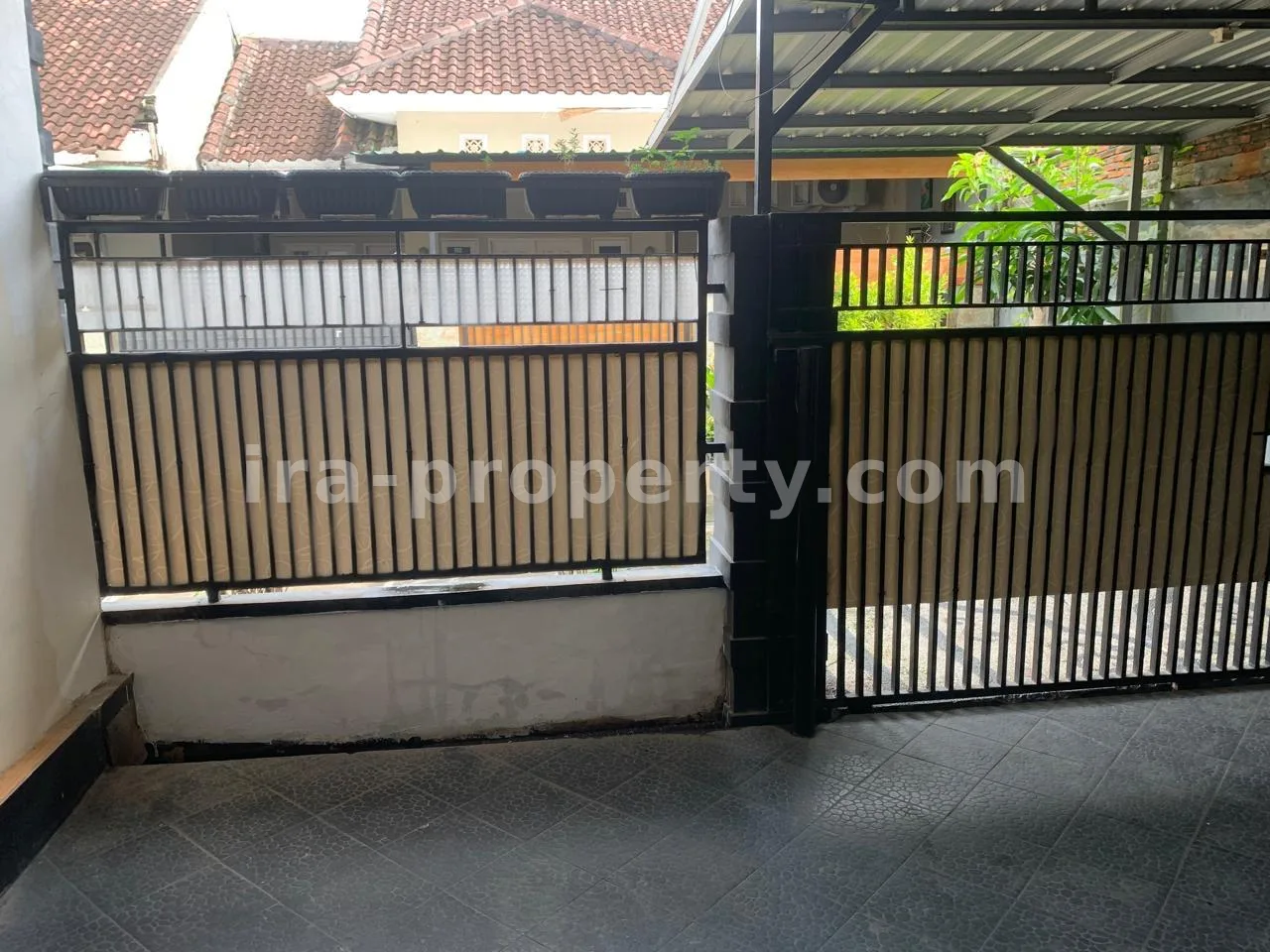 House for Sale in Kekalik, Near Jalan Panjitilar – Mataram