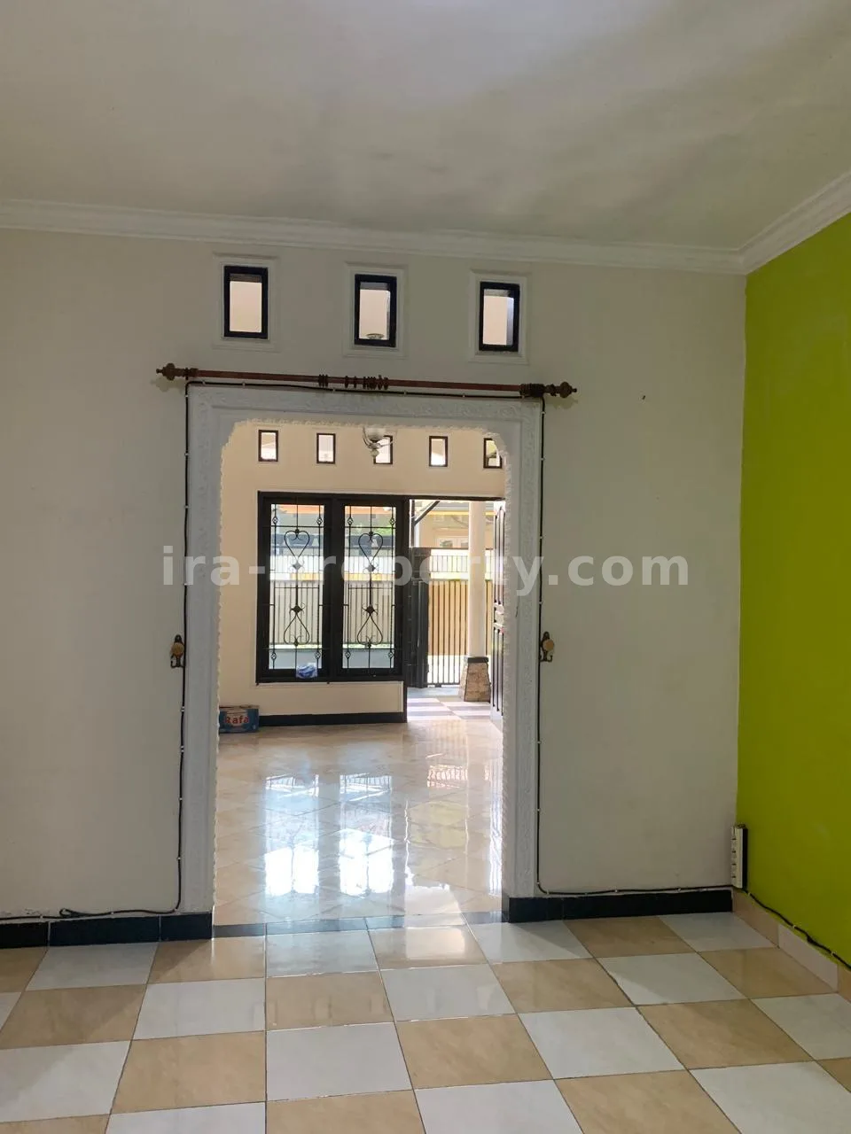 House for Sale in Kekalik, Near Jalan Panjitilar – Mataram