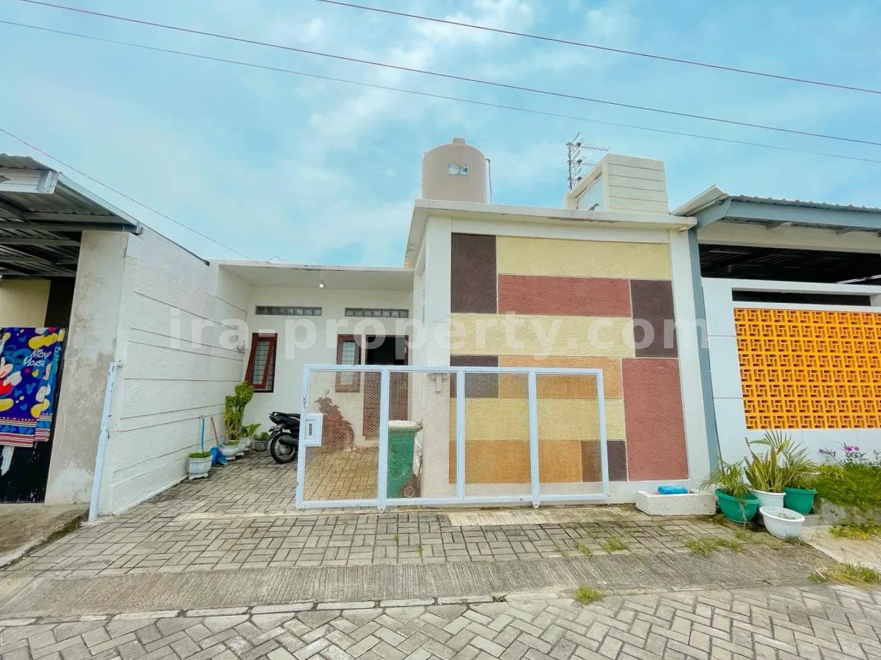 Modern Minimalist House for Sale – Griya Pesona Alam, Sayang-Sayang