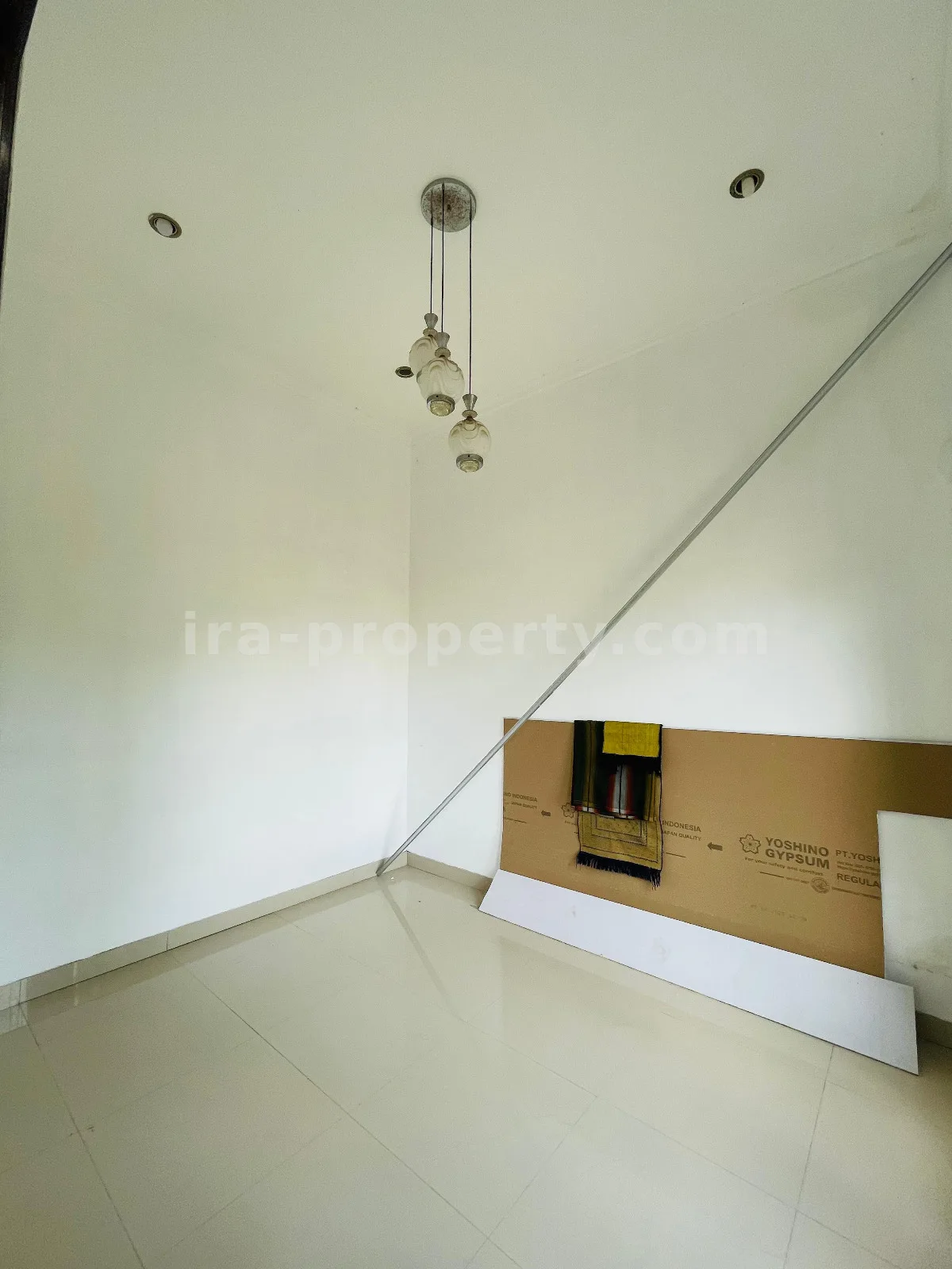 House for Sale in Udayana Complex – Central Mataram