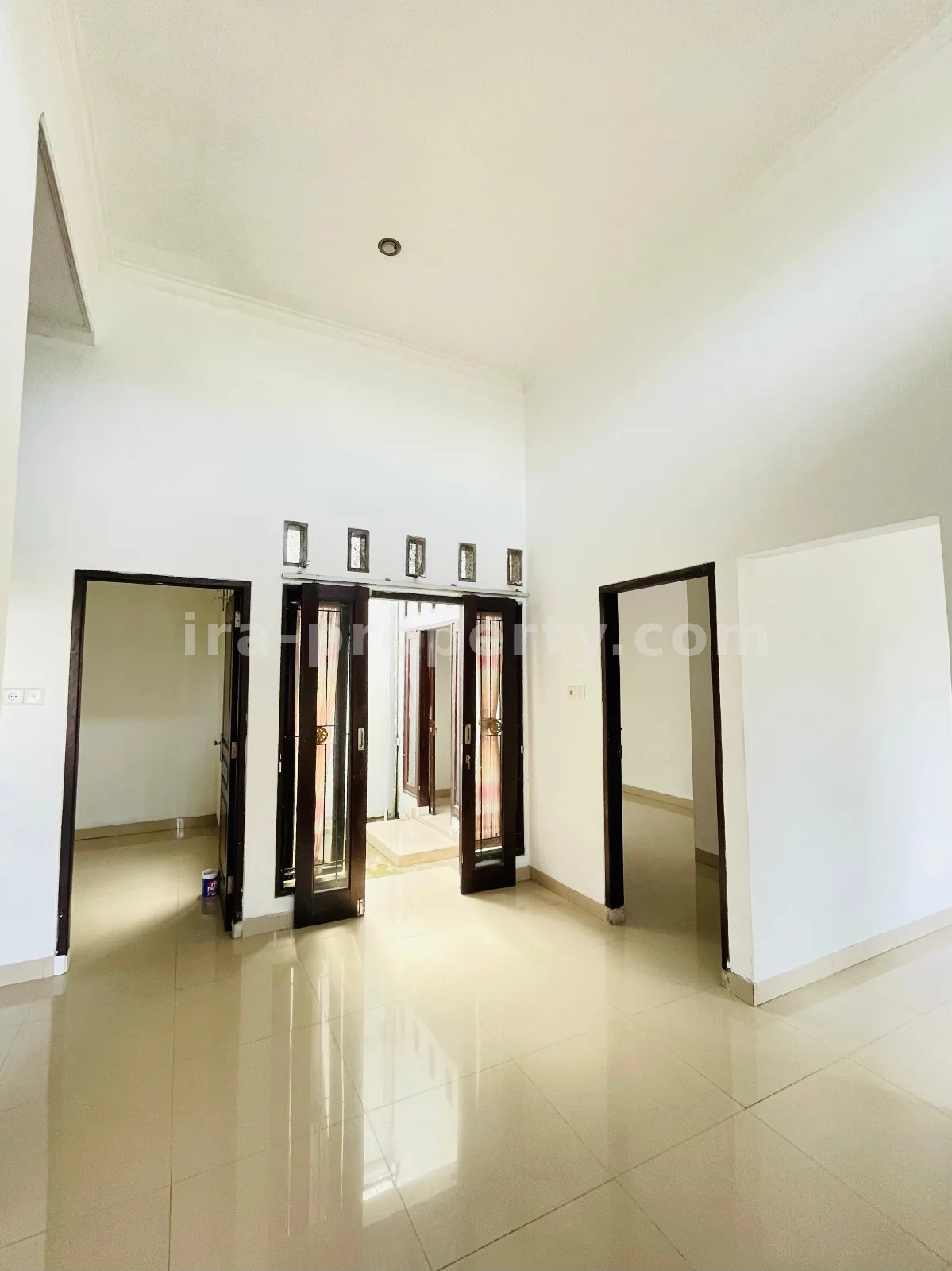 House for Sale in Udayana Complex – Central Mataram