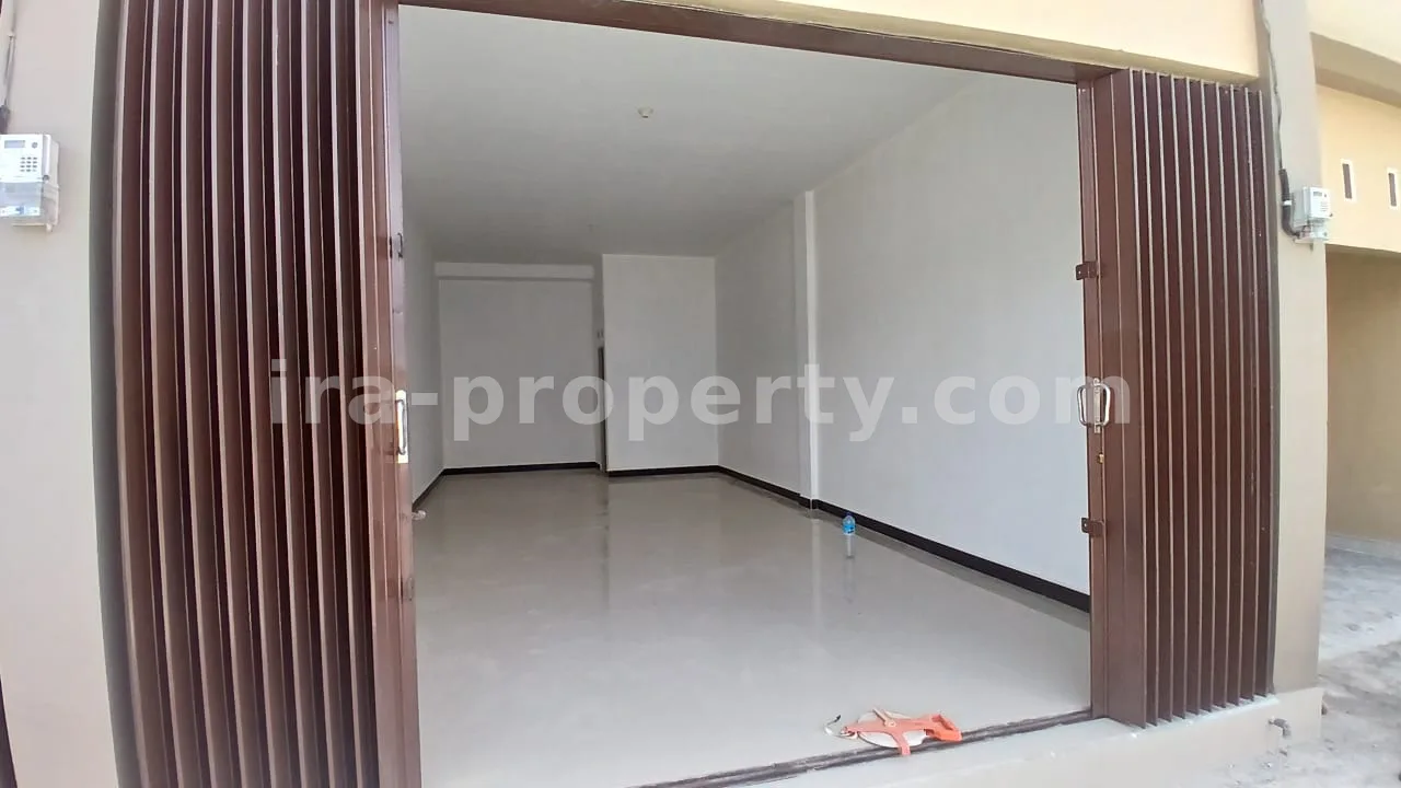 3 Shop Units for Sale – Main Road Karang Pule, Mataram