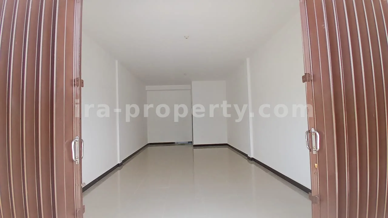 3 Shop Units for Sale – Main Road Karang Pule, Mataram