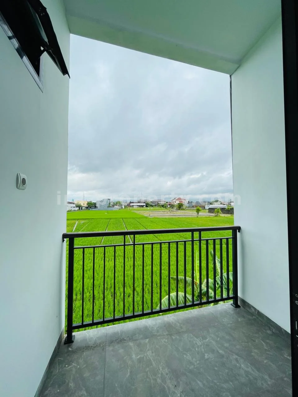 Modern Minimalist House – Roadside, Rice Field View, Mataram