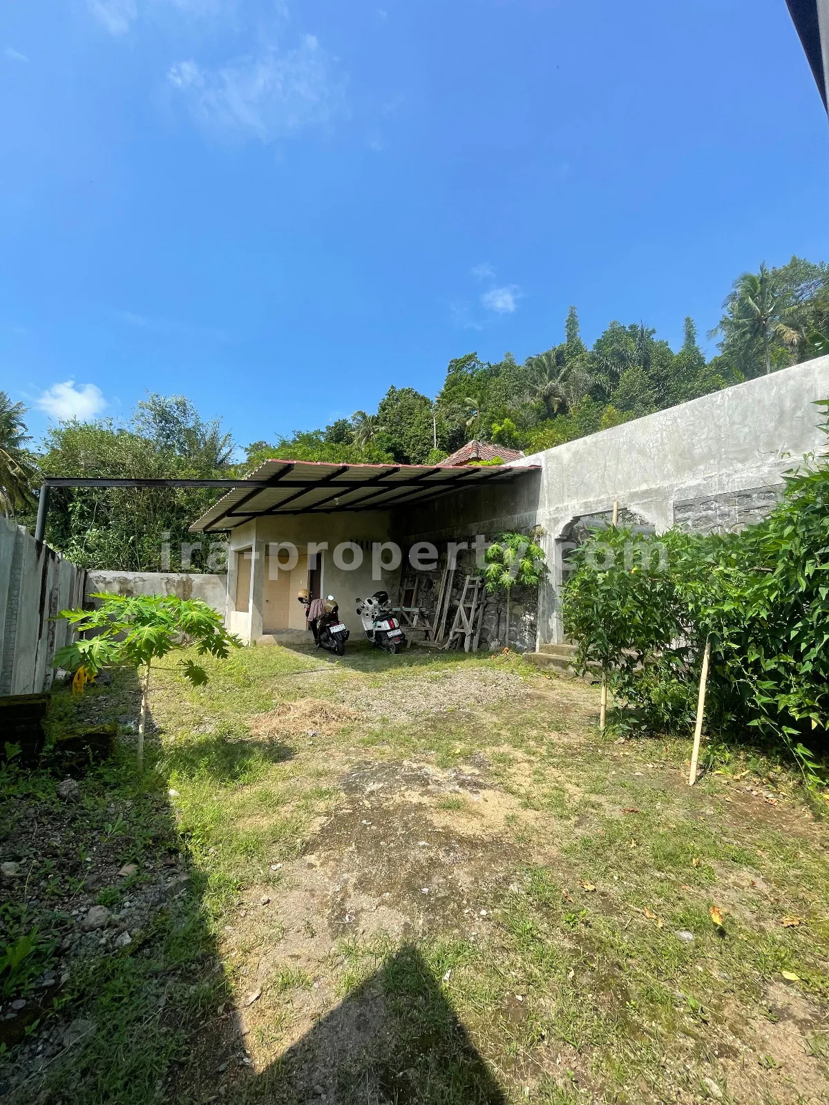 Ricefield View Land for Sale in Gunung Sari – Ideal for Private Villa
