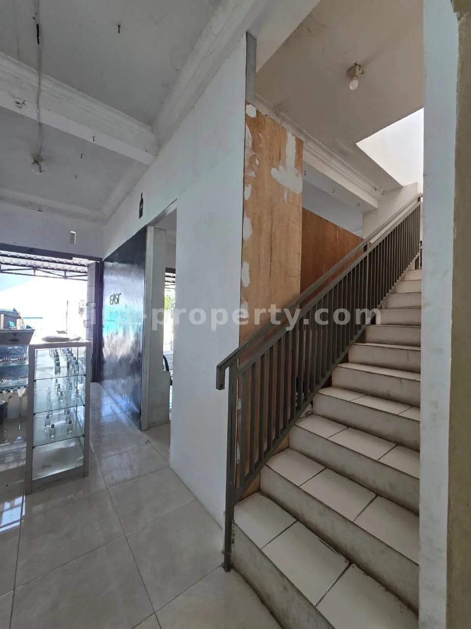 Shop & House for Sale – Main Road Ampenan, Mataram