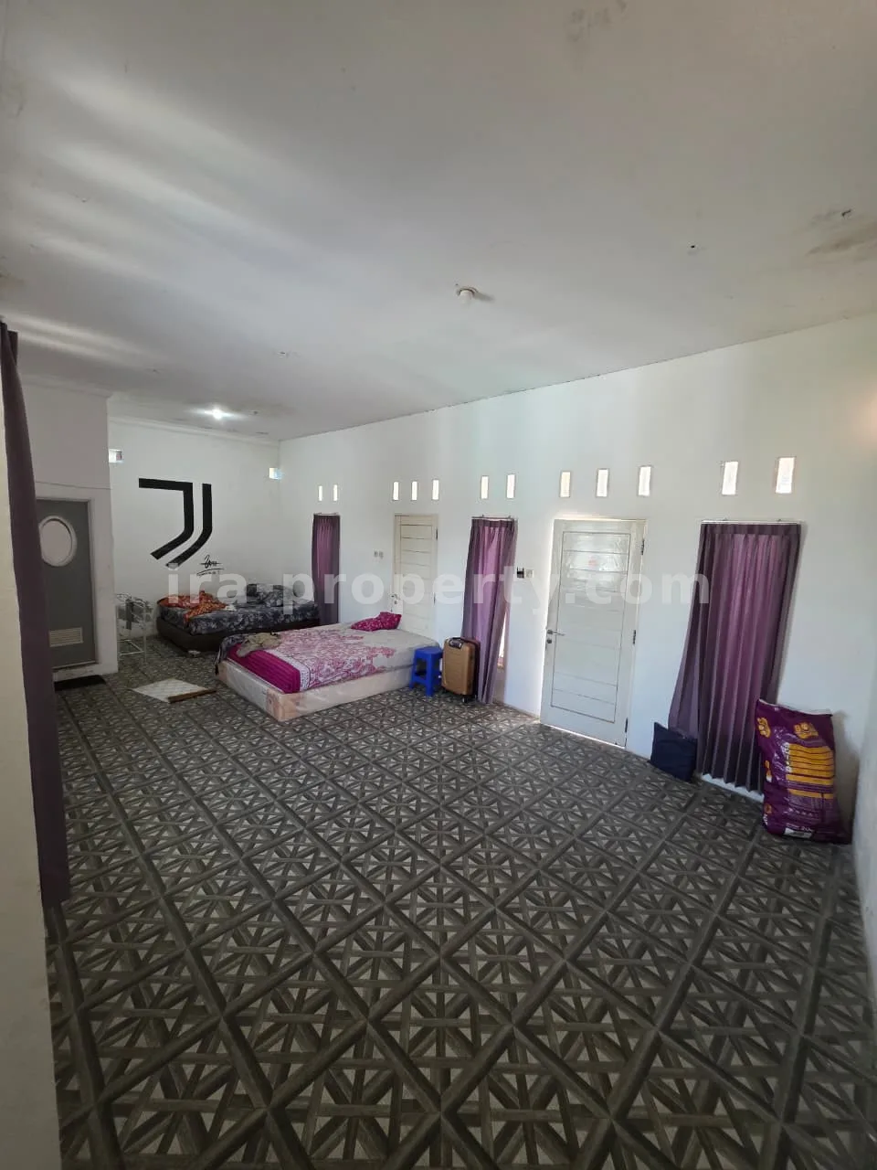 Shop & House for Sale – Main Road Ampenan, Mataram