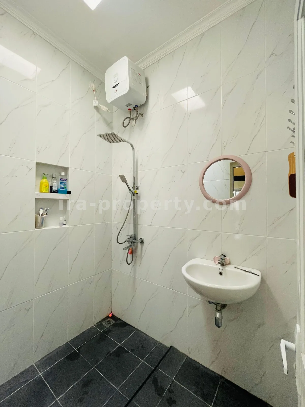 Move-In Ready Minimalist House in Montong – West Lombok