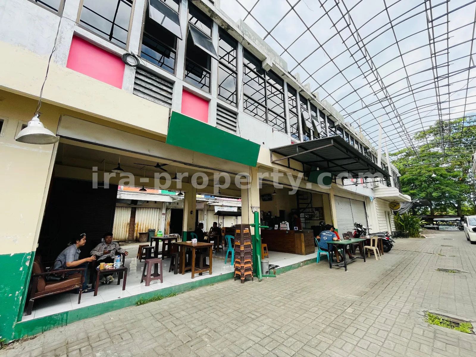 2-Storey Shop House for Sale – Lawata Gomong Square, Mataram