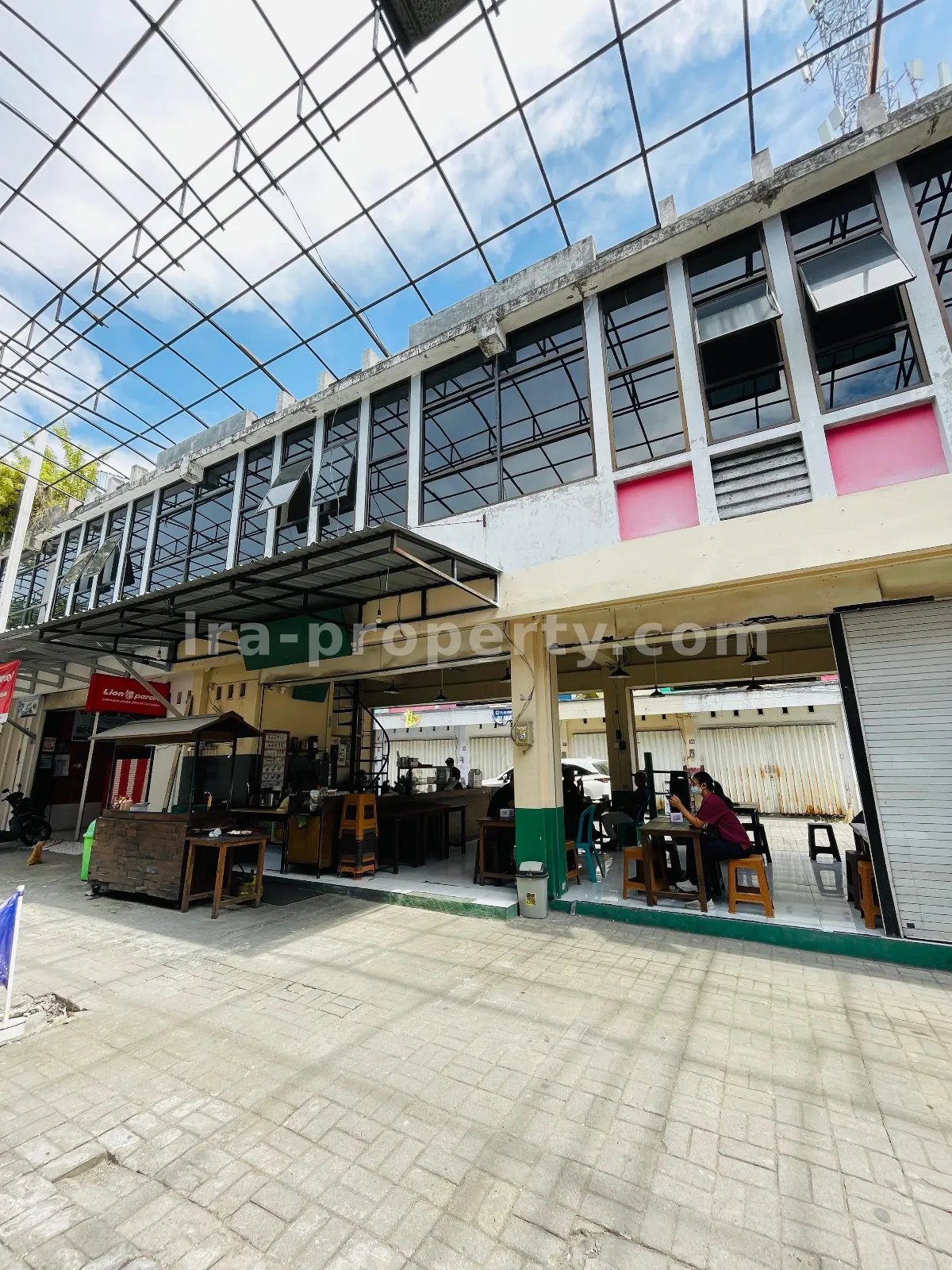2-Storey Shop House for Sale – Lawata Gomong Square, Mataram