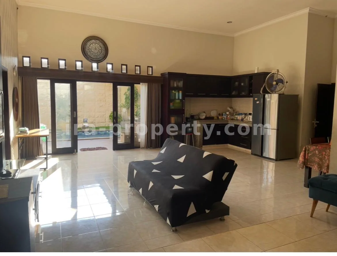 Luxury House with Private Pool Near RSUD Gerung – West Lombok