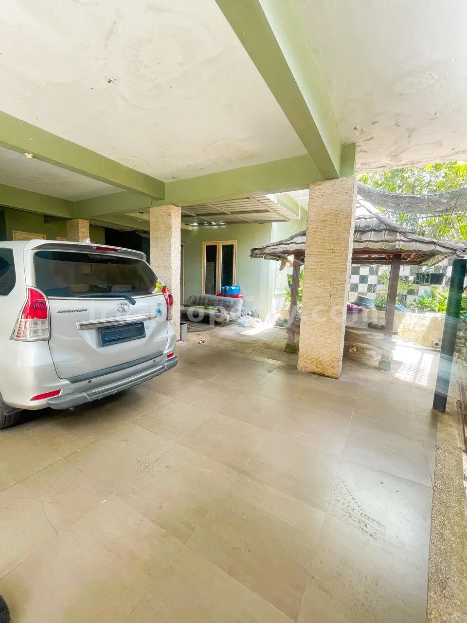 Massive Corner House for Sale in Pejarakan, Mataram