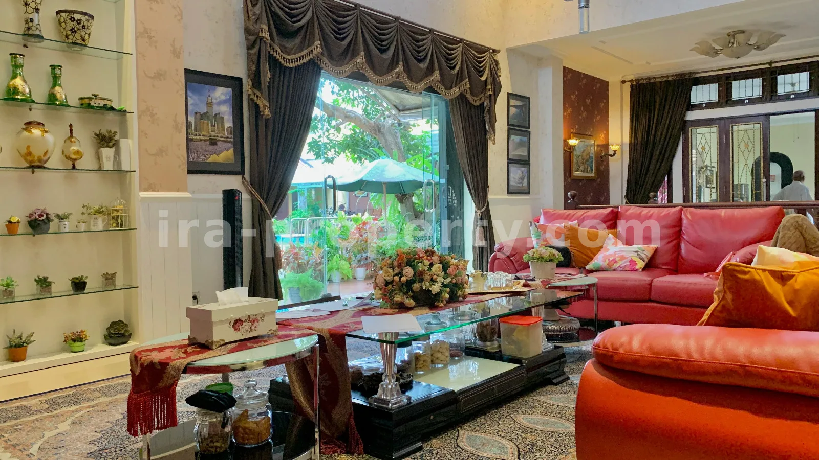 Ultra-Luxury 7BR Mansion with Private Pool – Jalan Adisucipto, Central Mataram