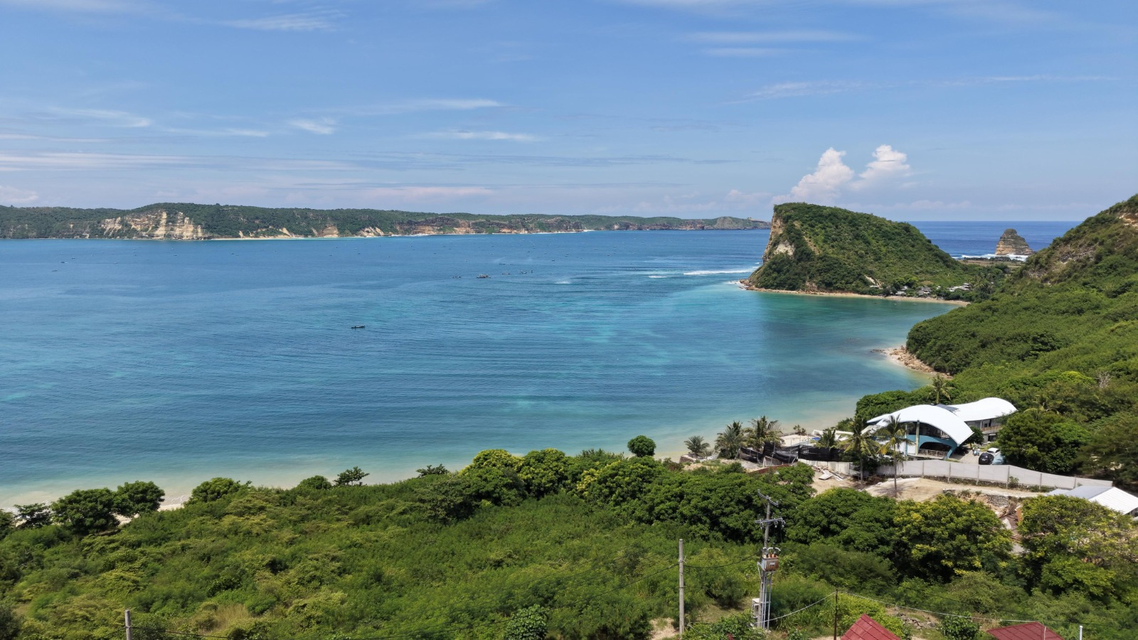 Exclusive Beachfront Land in Gerupuk – Prime Resort Plot Near Kuta Mandalika