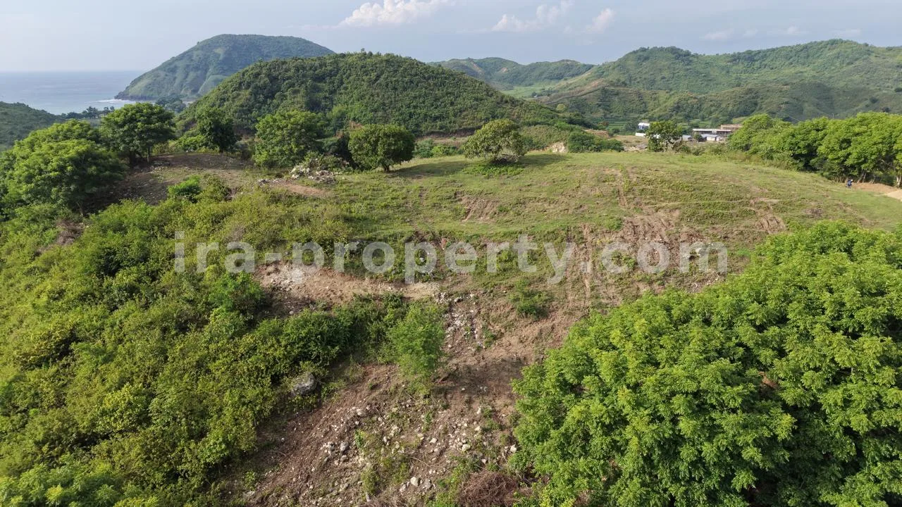 Prime 5-Are Hilltop Plot with Ocean & Ricefield Views – Mawun, Near Kuta Mandalika