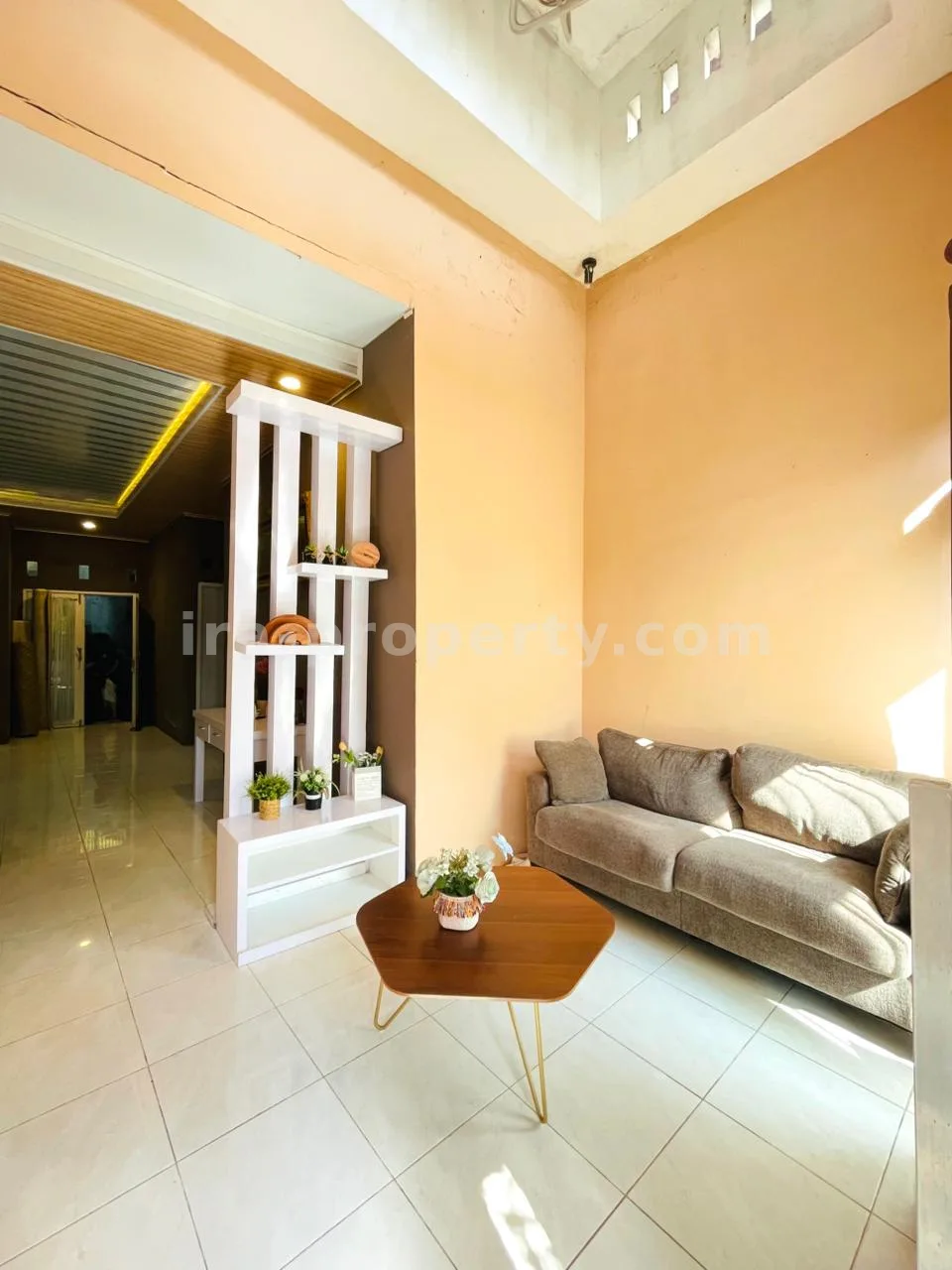 Cozy 3BR Family Home in Rembiga – Prime Location Near Same Hotel, Mataram