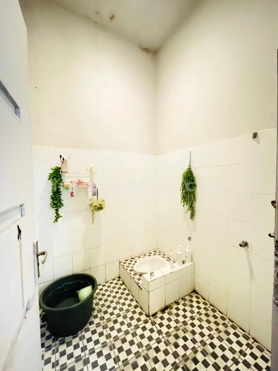 Cozy 3BR Family Home in Rembiga – Prime Location Near Same Hotel, Mataram
