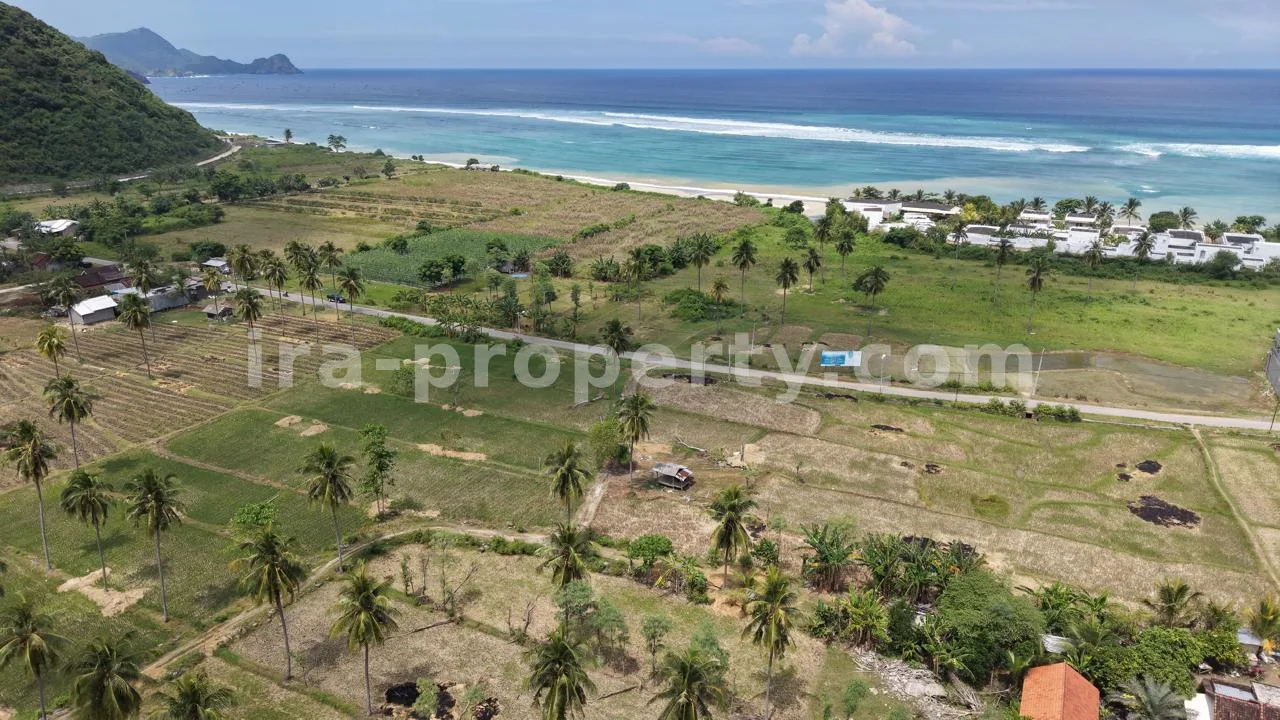 Prime Roadside Land Near White Sand Beach – Torok Aik Beleq, South Lombok