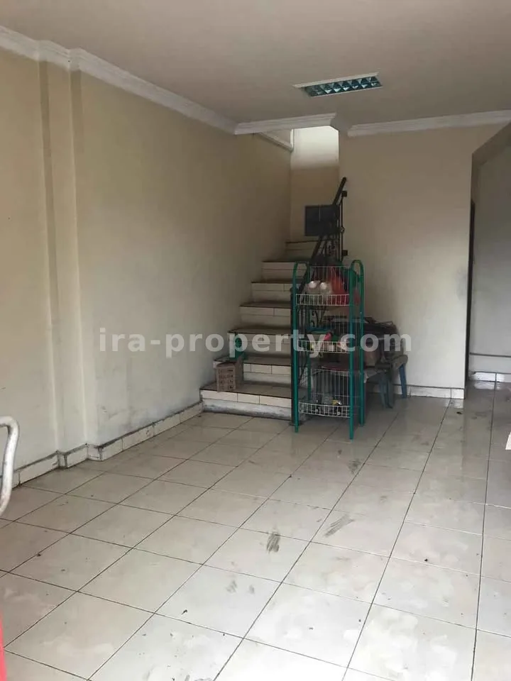 Prime Commercial Shophouses for Rent – Near Padangbai Harbor, Bali