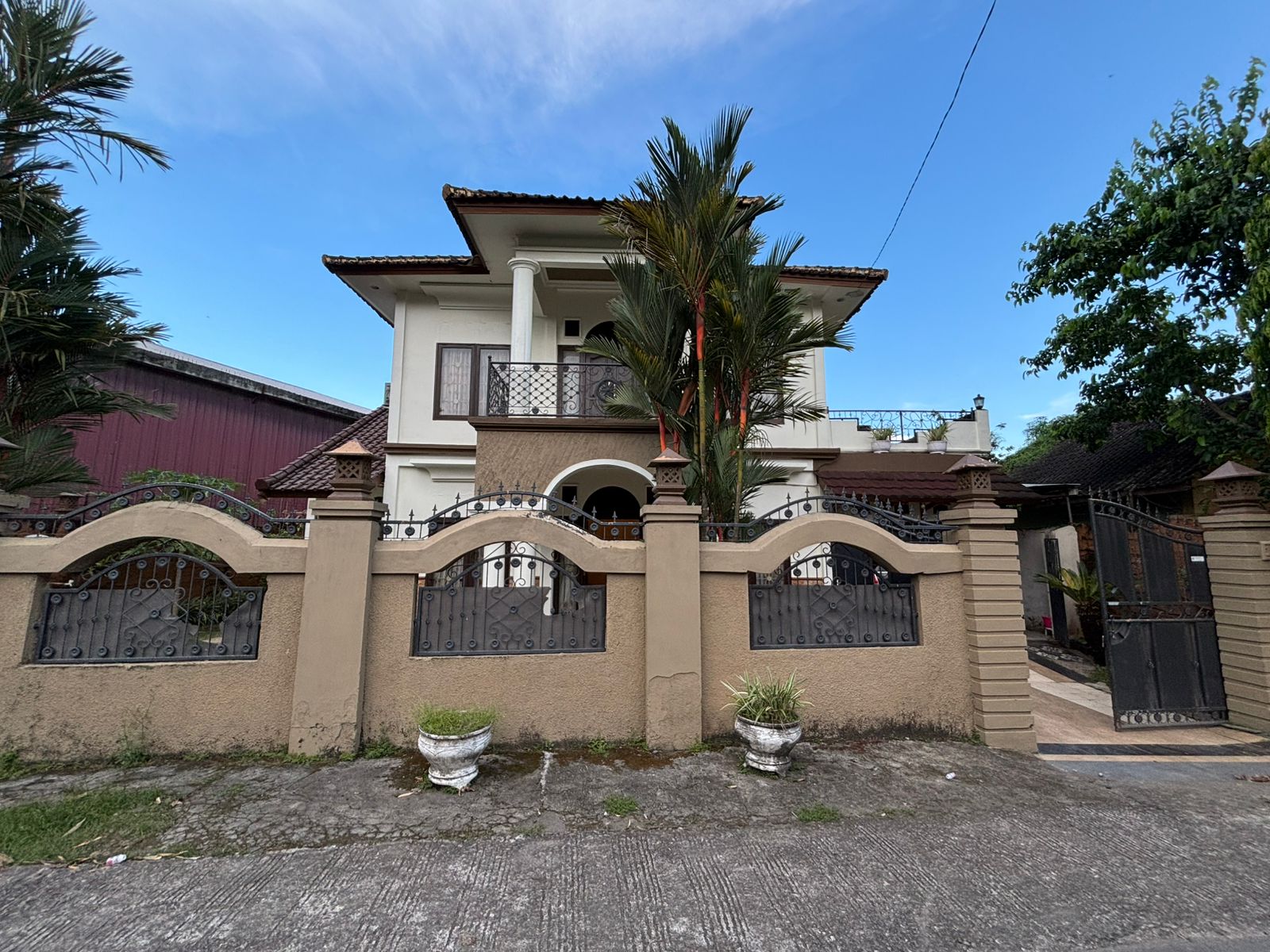 Grand 2-Story Luxury Residence – Prime Praya City Center, Central Lombok
