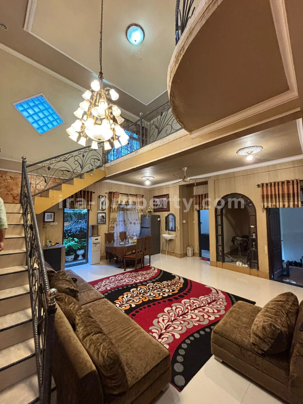 Grand 2-Story Luxury Residence – Prime Praya City Center, Central Lombok