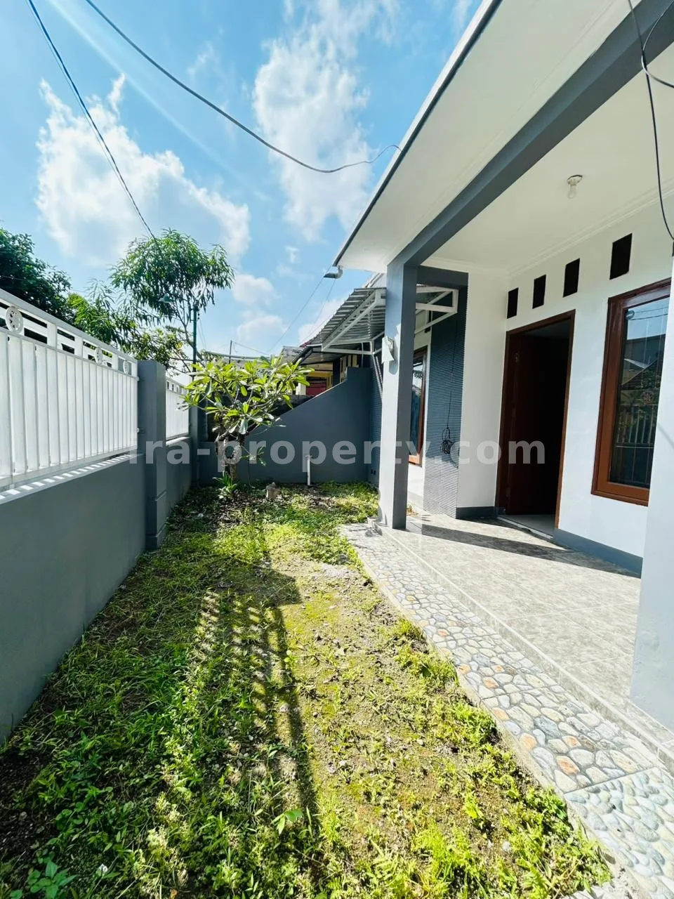 Newly Renovated Family Home – Prime Location Near Jalan Adisucipto, Mataram