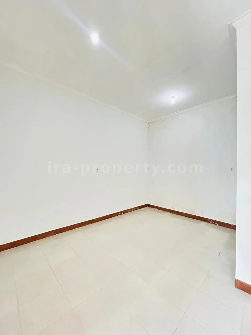 Newly Renovated Family Home – Prime Location Near Jalan Adisucipto, Mataram