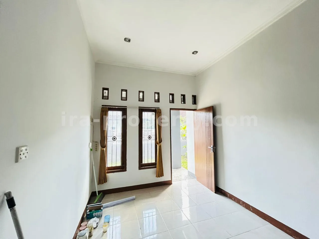 Newly Renovated Family Home – Prime Location Near Jalan Adisucipto, Mataram