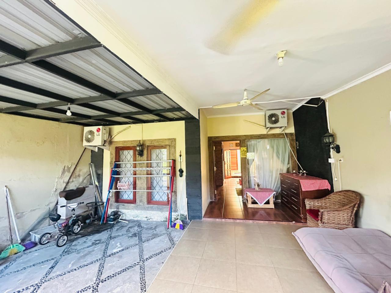 Highly Secure 2-Bedroom Family Home – Prime Location Near SKIP Brimob, Ampenan