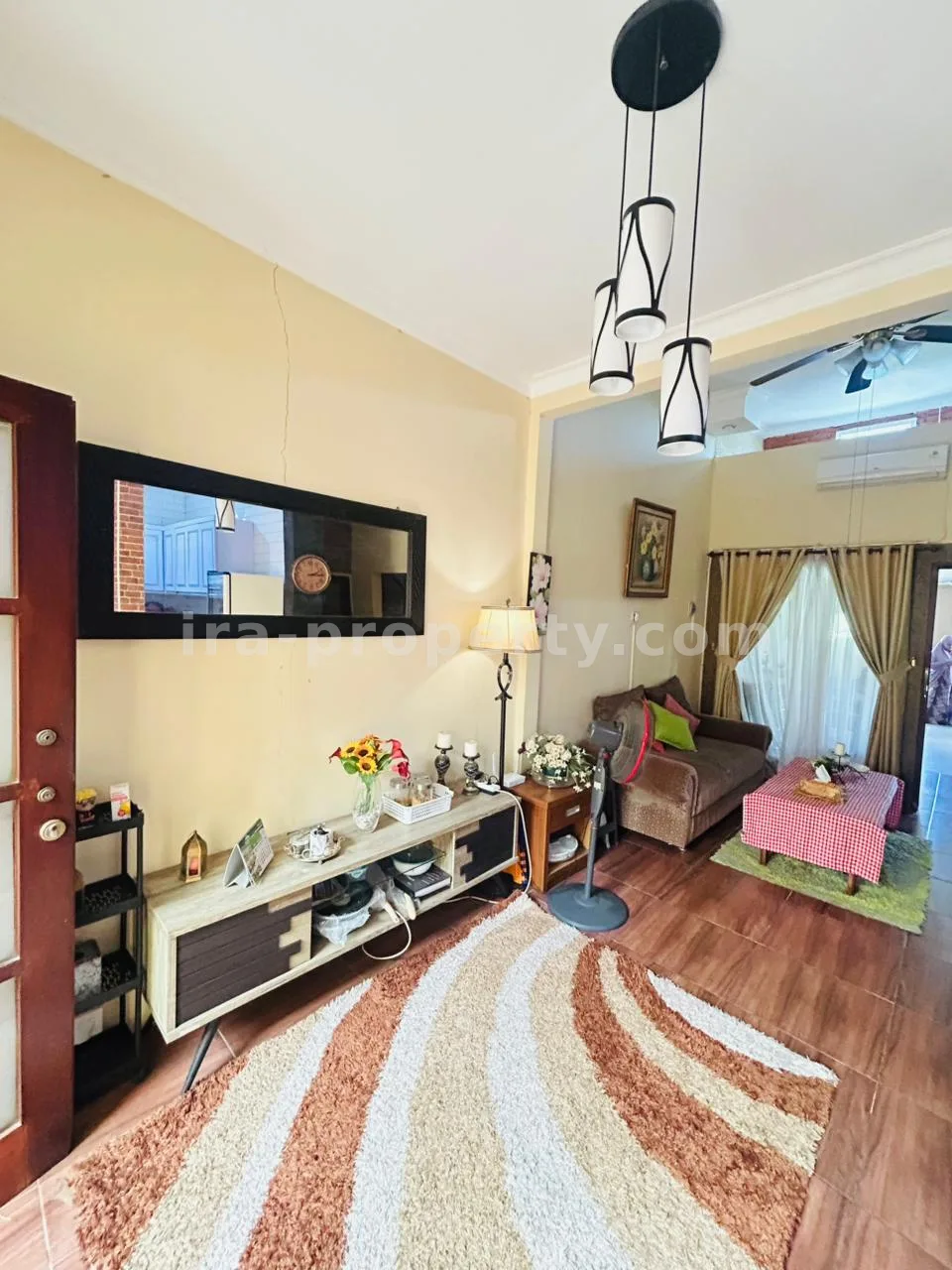 Highly Secure 2-Bedroom Family Home – Prime Location Near SKIP Brimob, Ampenan