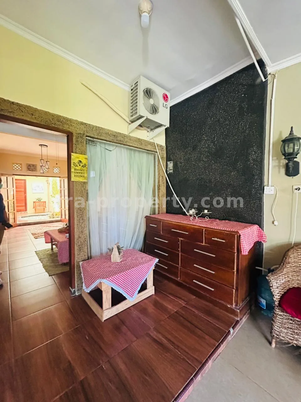 Highly Secure 2-Bedroom Family Home – Prime Location Near SKIP Brimob, Ampenan