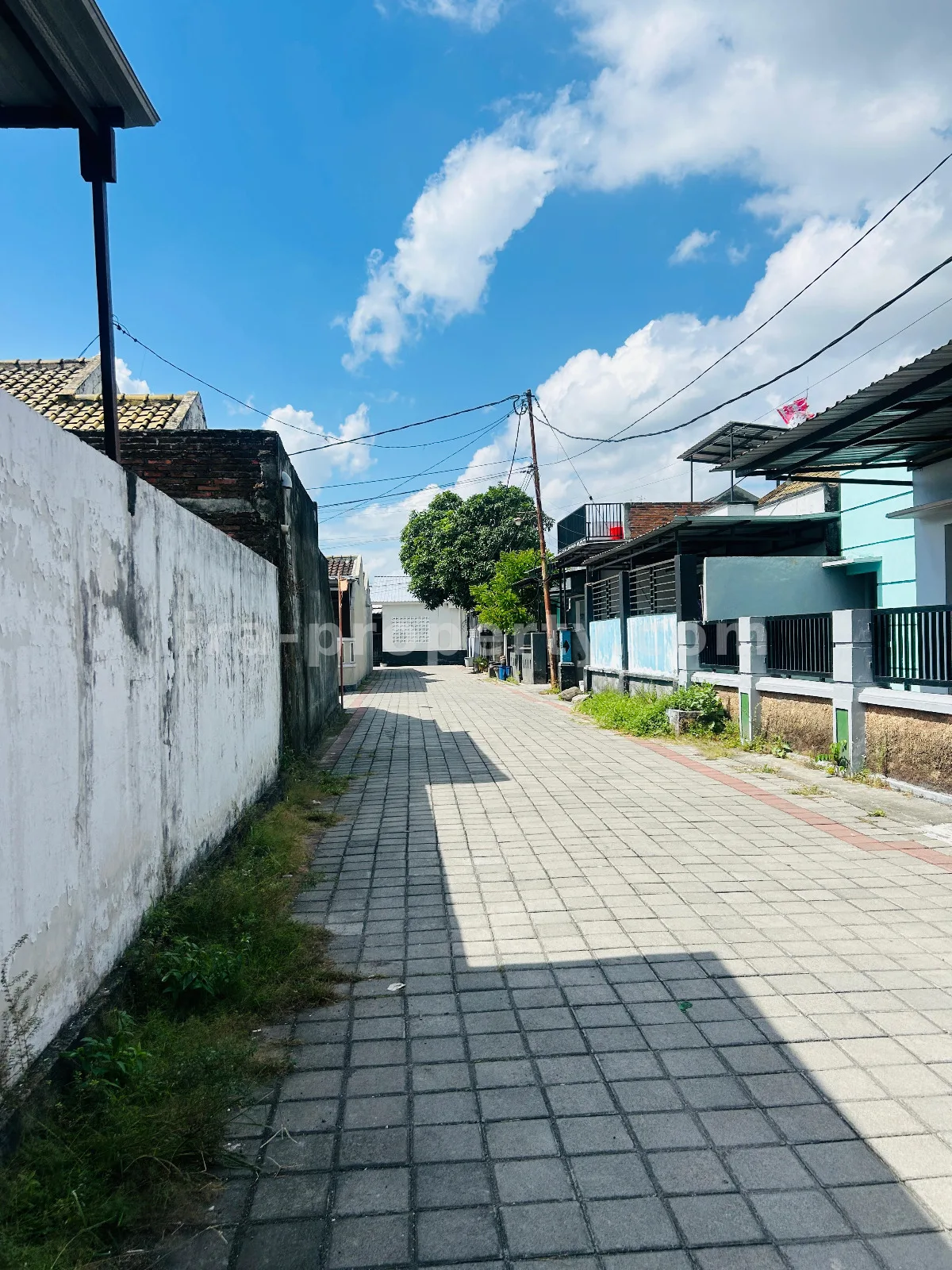 Spacious 2-Story 3-Bedroom Family Home – Perumnas Ampenan Residential Hub, Mataram