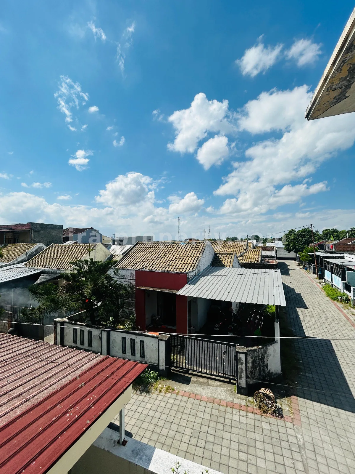 Spacious 2-Story 3-Bedroom Family Home – Perumnas Ampenan Residential Hub, Mataram