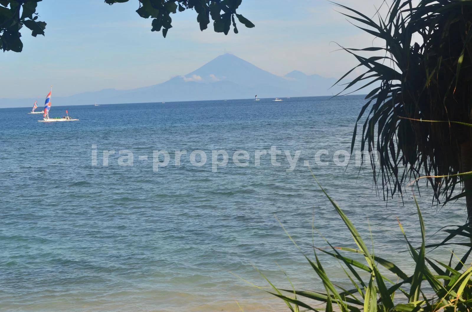 Rare 50-Are Absolute Beachfront Resort Site – Prime Senggigi Highway Corridor (Mount Agung Views)