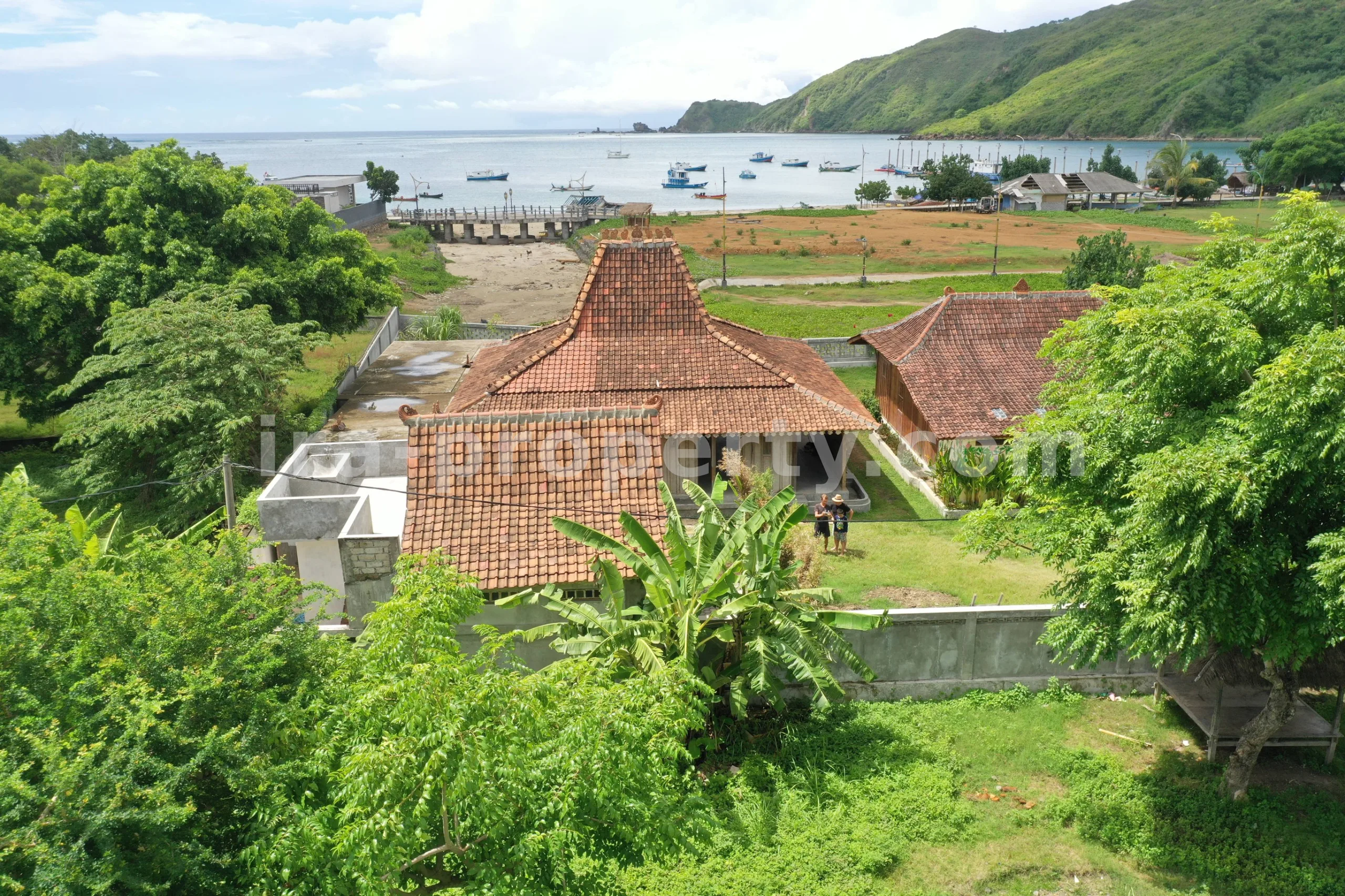 Beachfront Villa / Beach House for Sale in Kuta Mandalika, Lombok
