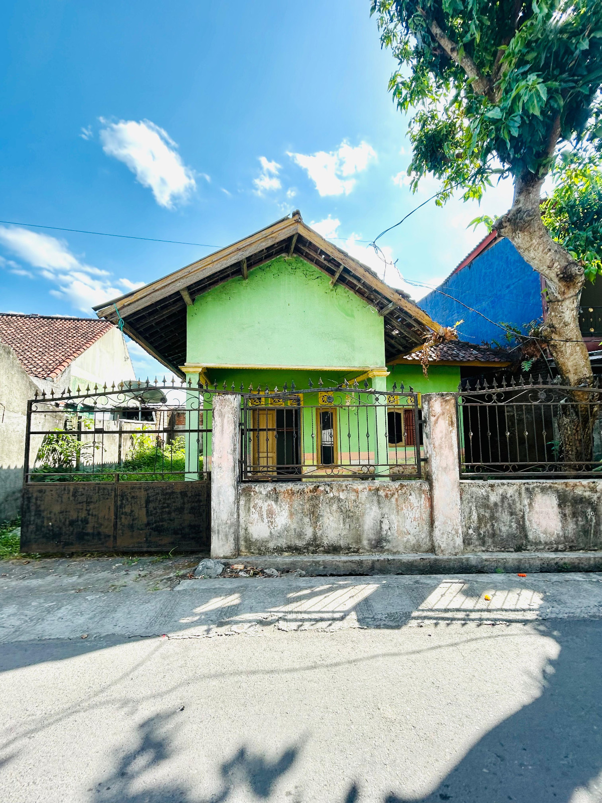 House for Sale in Jempong, Mataram – Excellent Boarding House Investment Opportunity