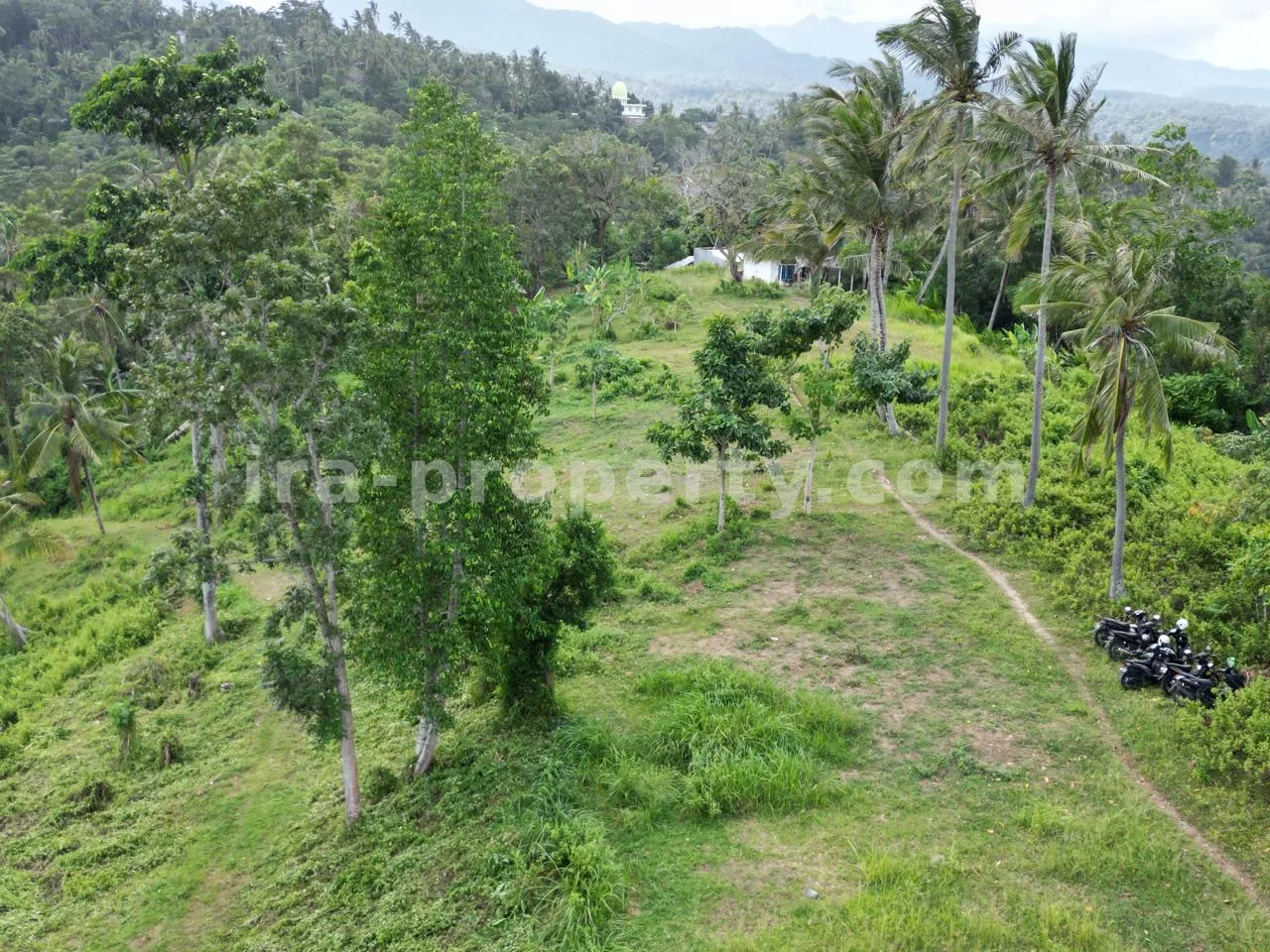 Premium Hilltop Land for Sale at Senteluk Hill, Batu Layar, Lombok – Spectacular Sea & City Views