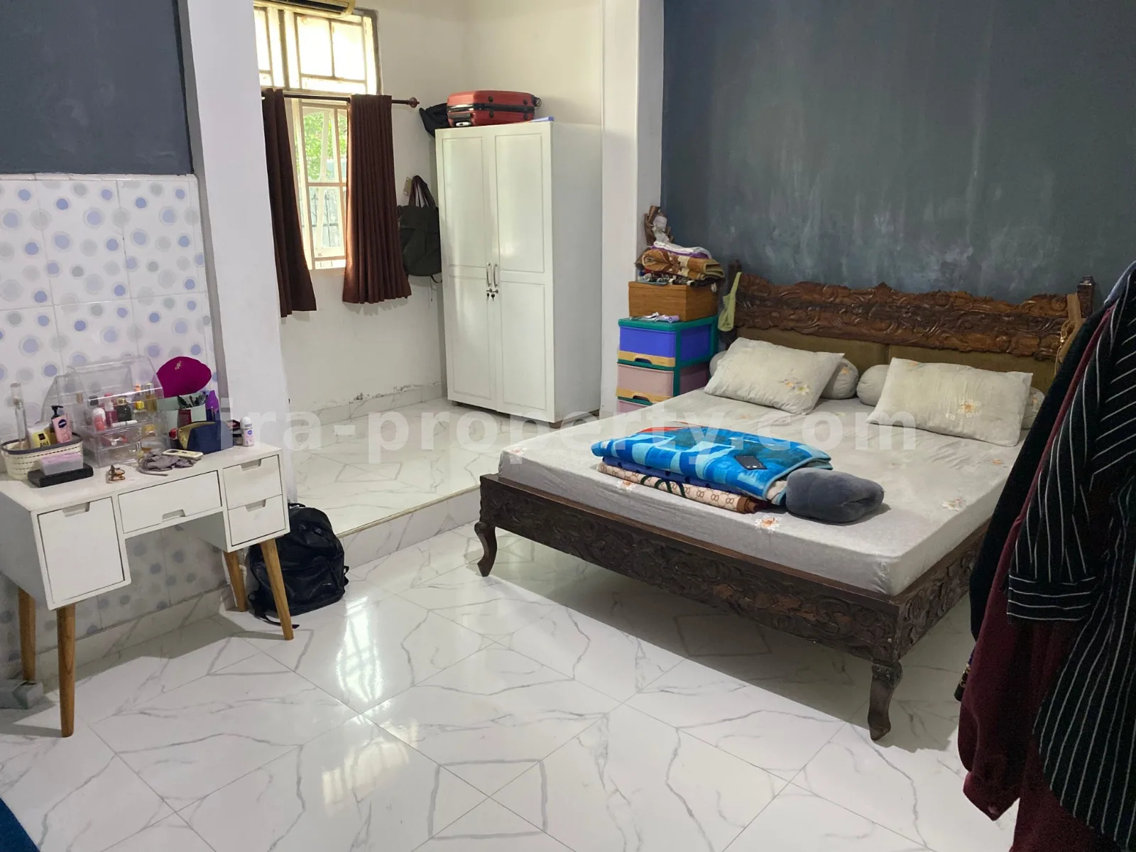 Spacious Family House for Sale Near Lombok Epicentrum Mall, Mataram – Prime City Center Living