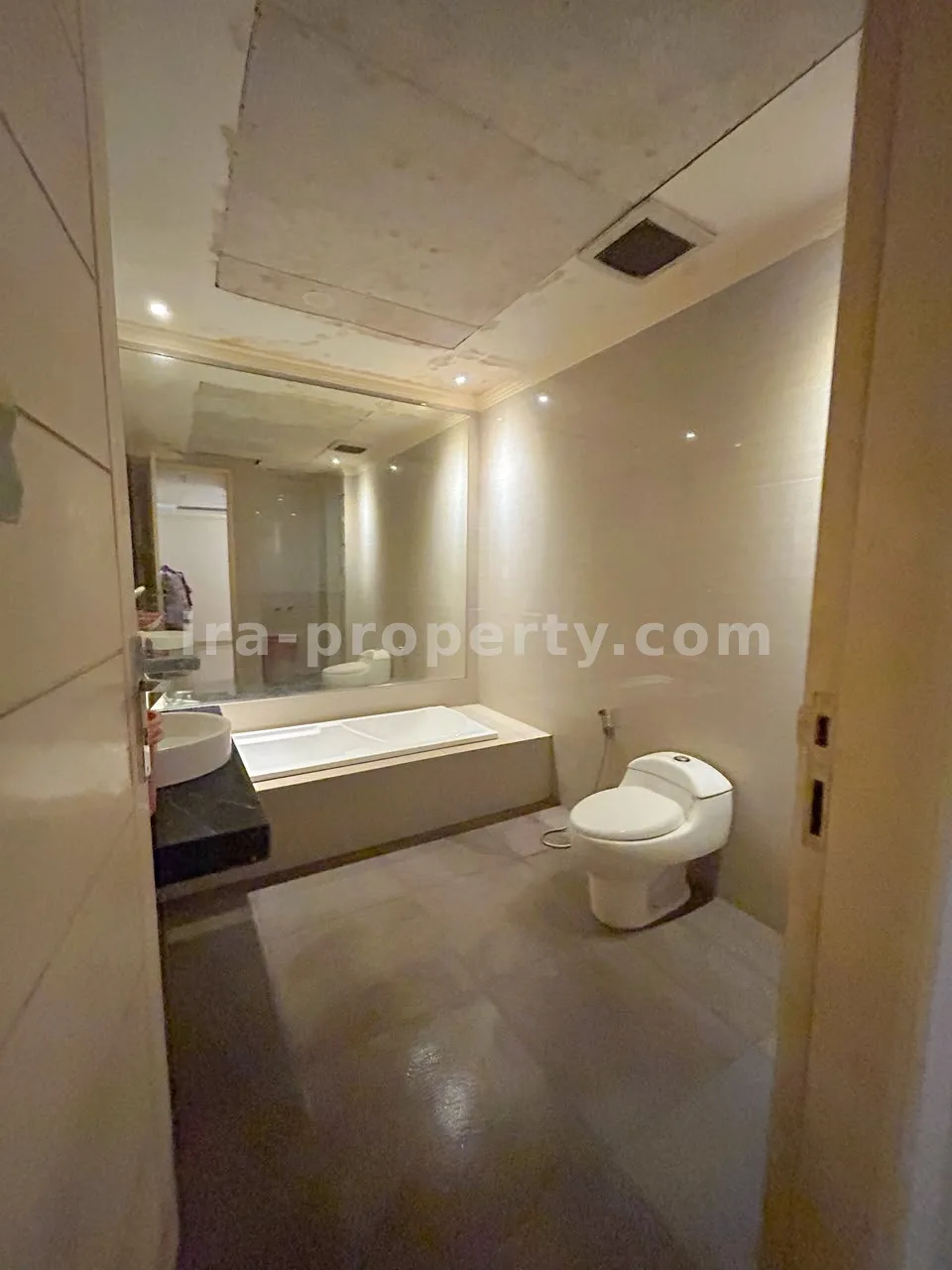 Corner 2-Storey House for Sale Near Jalan Langko, Mataram – Ideal for Office, Café, or Commercial Investment