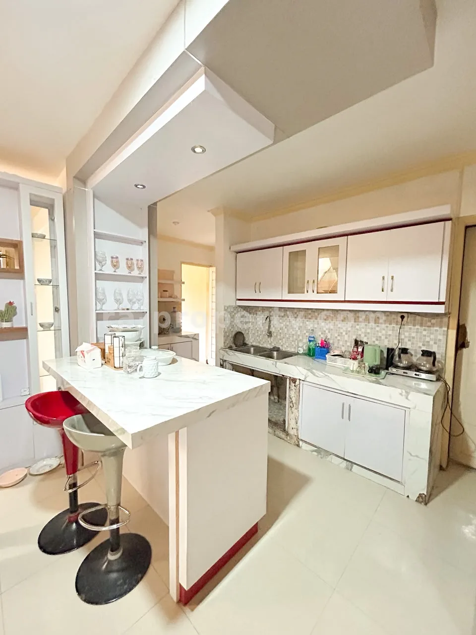 Corner 2-Storey House for Sale Near Jalan Langko, Mataram – Ideal for Office, Café, or Commercial Investment