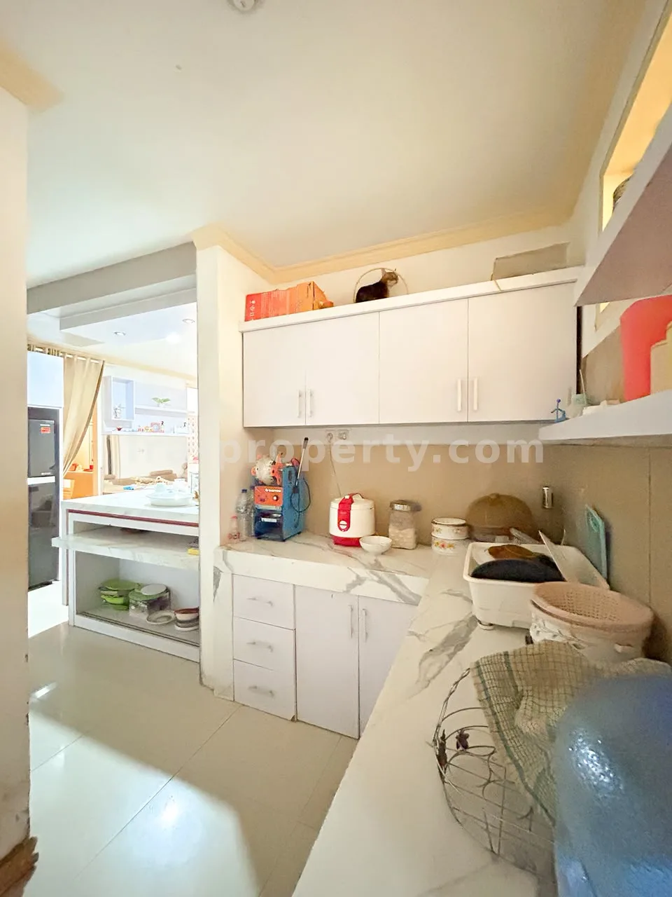 Corner 2-Storey House for Sale Near Jalan Langko, Mataram – Ideal for Office, Café, or Commercial Investment
