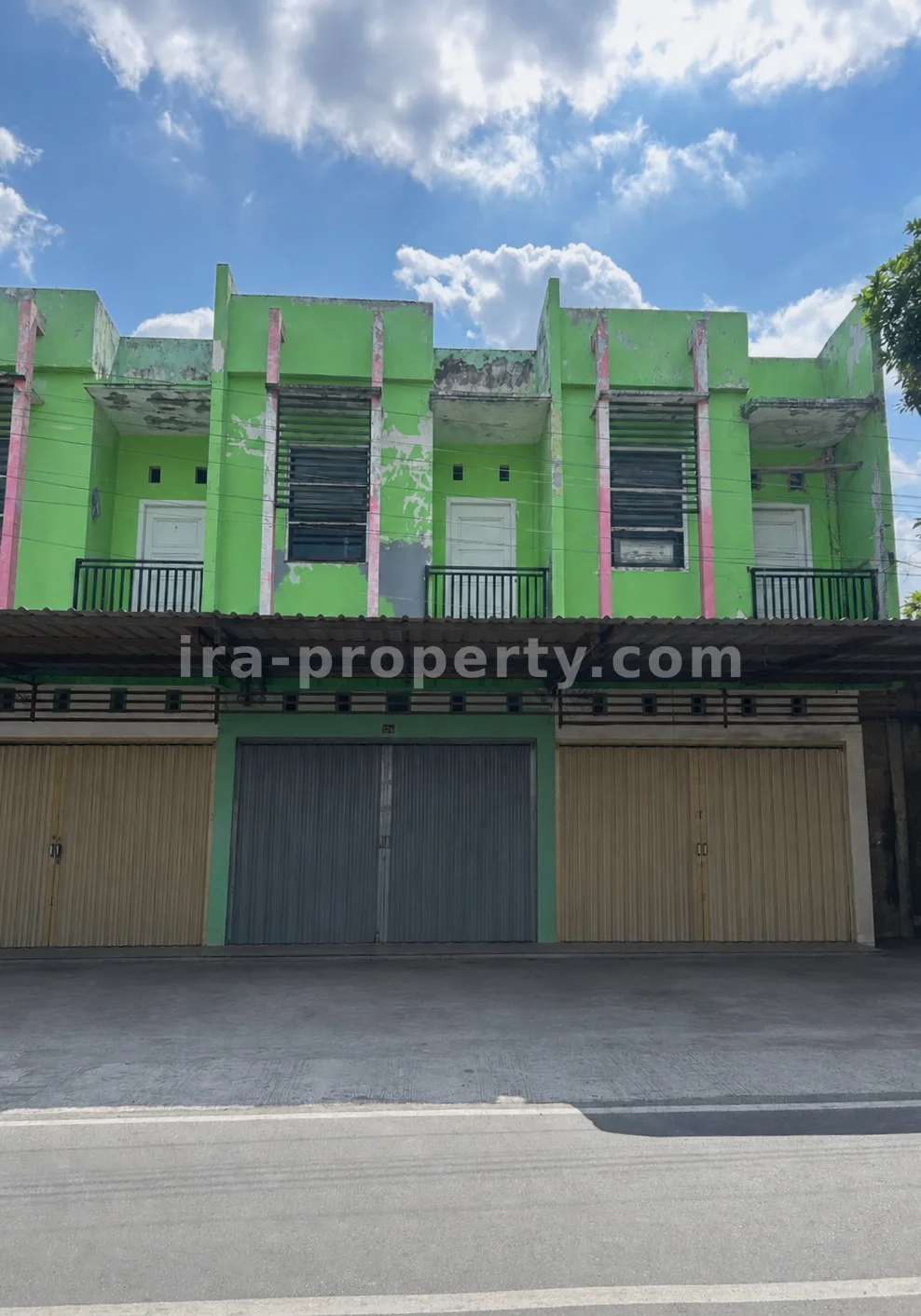 Affordable Shophouse for Sale Near the University of Mataram – Prime Business Location