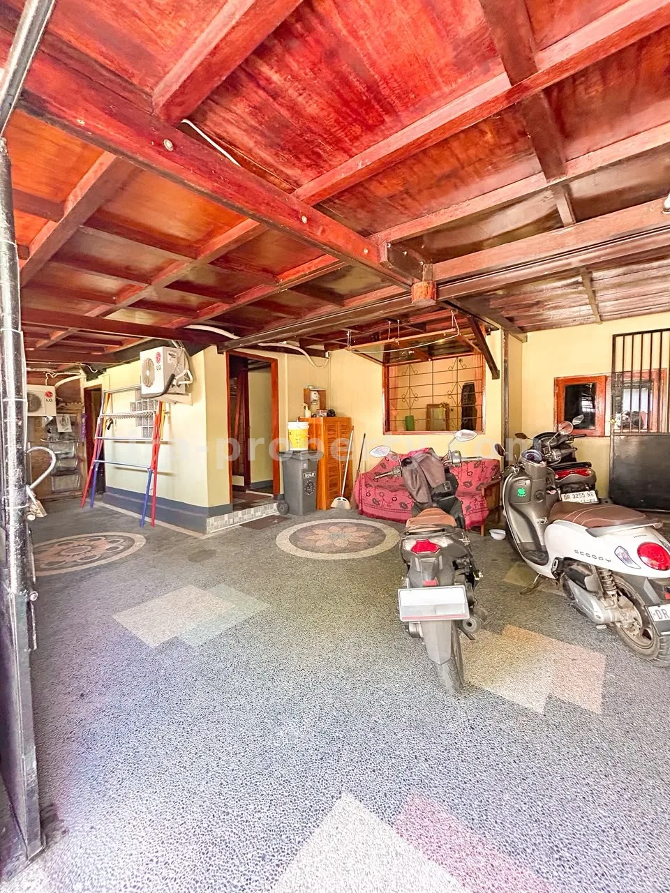 Villa-Style House for Sale in Green Valley Senggigi – Private Pool & Tropical Living