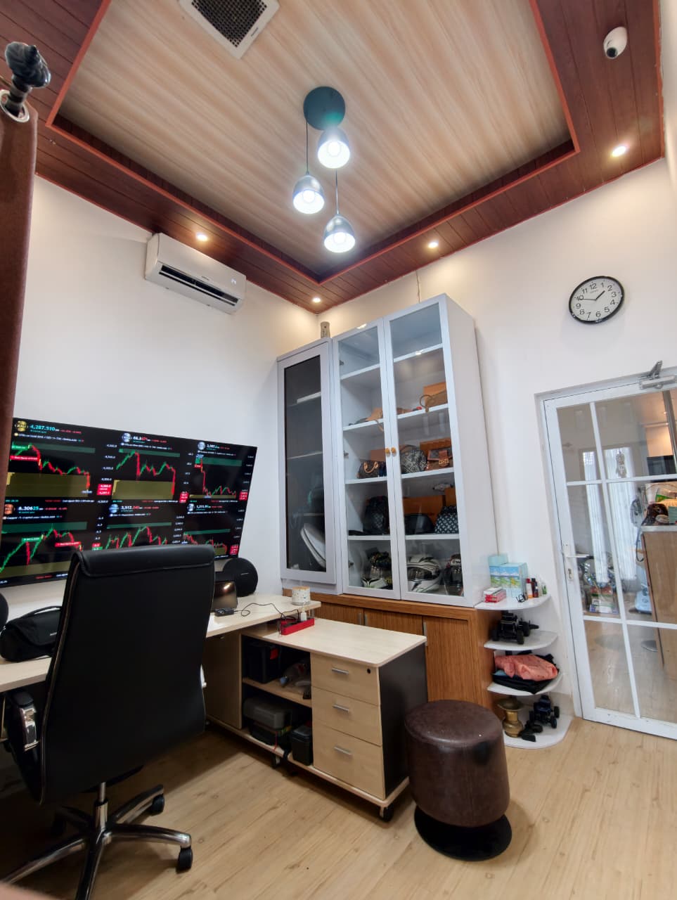 Luxury Villa-Style House for Sale in Pagutan, Mataram – Premium Fully Furnished Residence