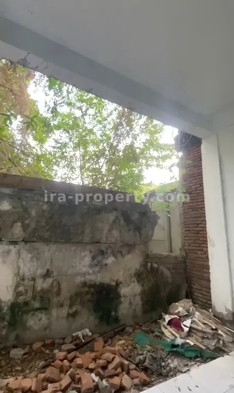 3 Commercial Shophouses + Large Rear Land for Sale in Central Mataram