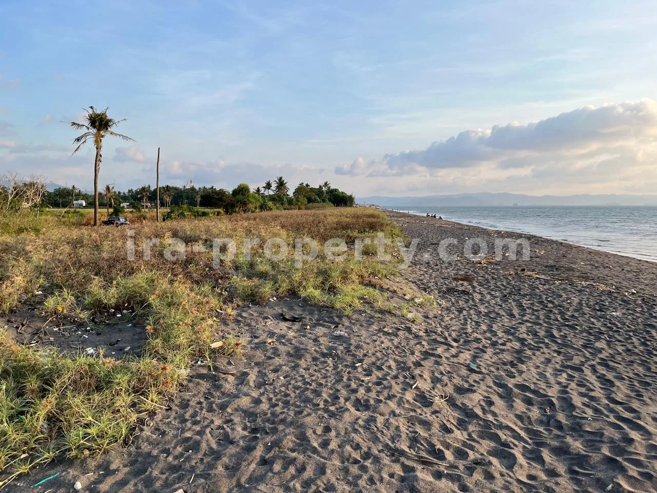 Flexible 20 to 40-Are Beachfront Plot – Pink Zone Tourism Land in Kuranji, West Lombok