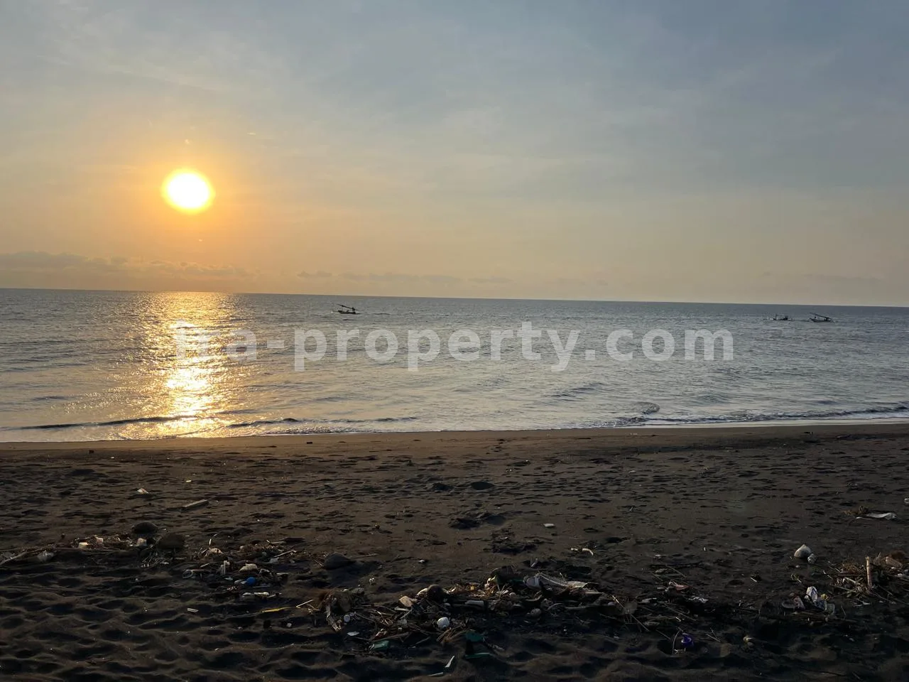 Flexible 20 to 40-Are Beachfront Plot – Pink Zone Tourism Land in Kuranji, West Lombok