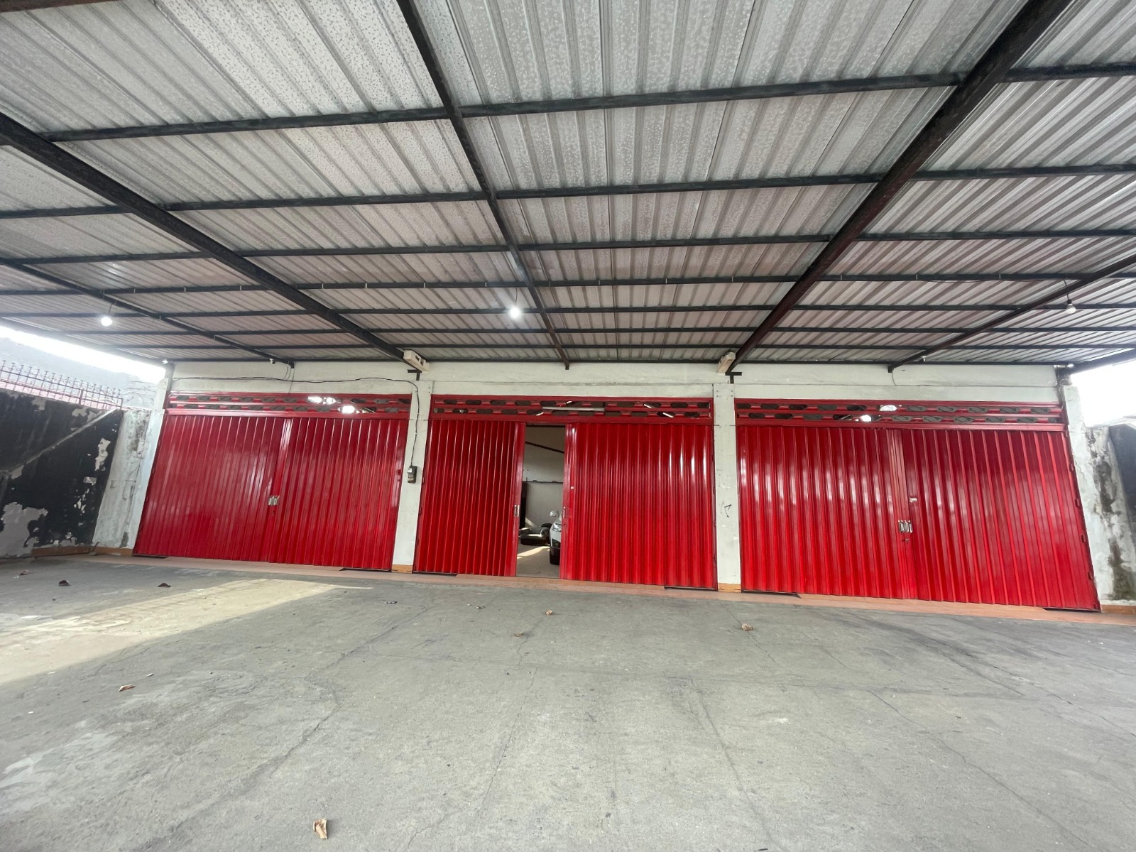 Showroom, Shophouse & Warehouse Property for Sale in Cakranegara, Mataram